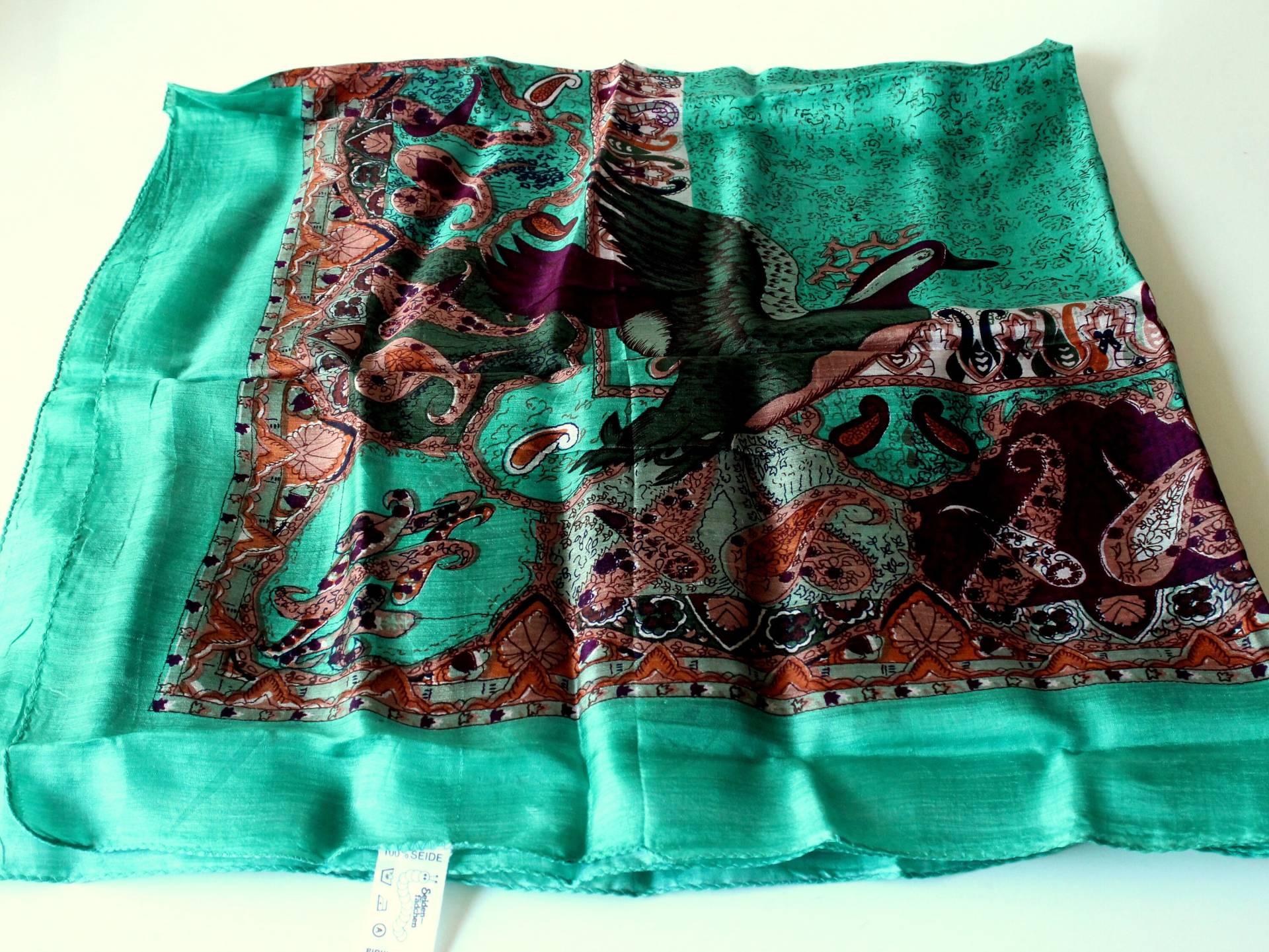 Großes Halstuch 100 % Seide Seidentuch Vintage Batik Muster Head Scarf West Germany 70S von SilaVintageandmore