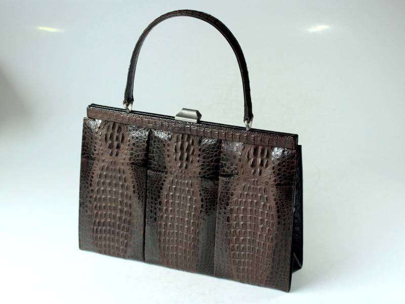 Luxuriöse Handtasche 70Er Henkeltasche Vintage Echtes Leder Mit Krokoprägung Braun von SilaVintageandmore