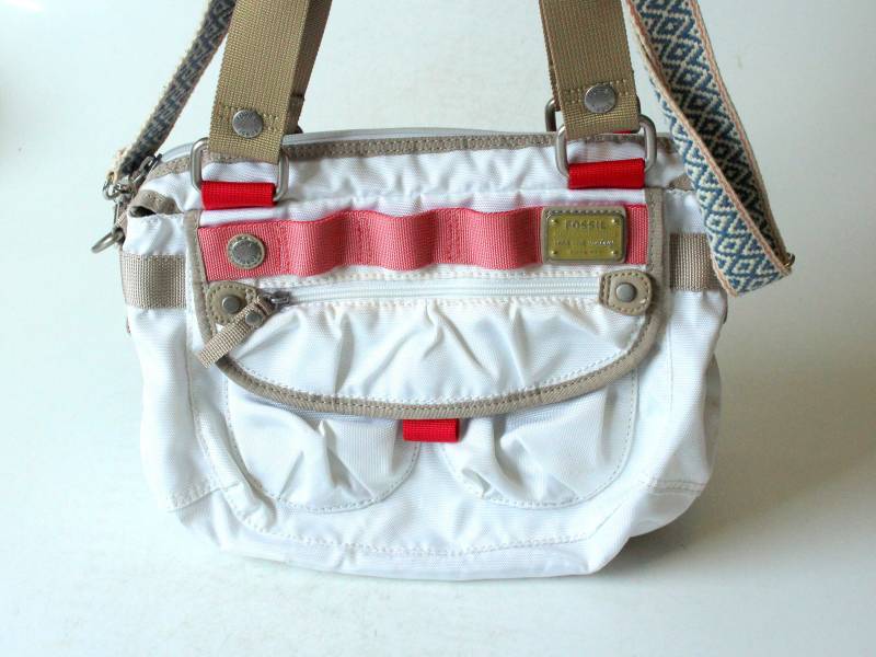 Tolle Fossil Tasche Stoff Schultertasche Umhängetasche Shoulder Bag Military Style Weiß Sommertasche von SilaVintageandmore