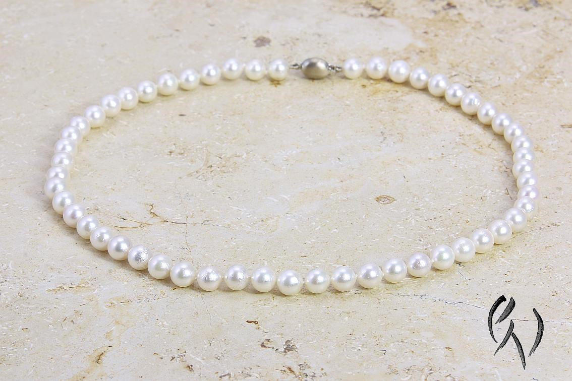 Akoya-Perlenkette Mit Weißgoldschloss von SilberdistelSchmuck