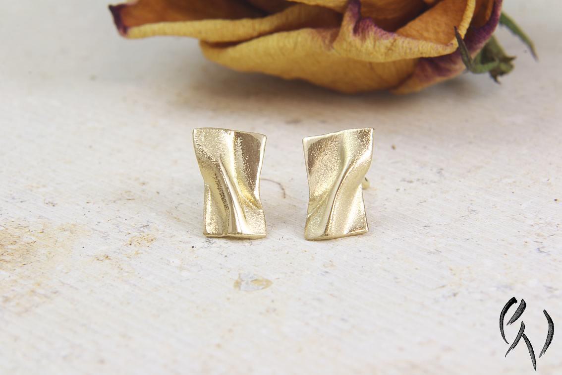 Fein Strukturierte Ohrstecker Aus Gelbgold 750/-/ von SilberdistelSchmuck