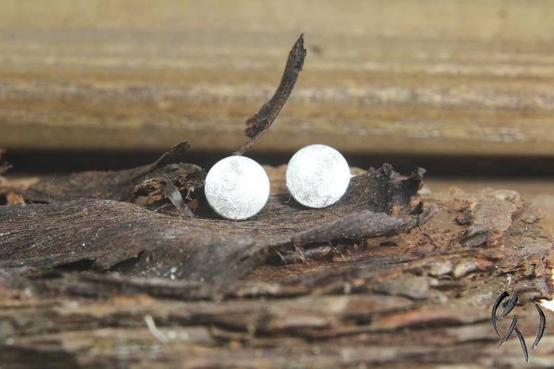 Ohrstecker Silber 925/-, Mini-Vollmond, Scheibe, Mattgekratzt von SilberdistelSchmuck