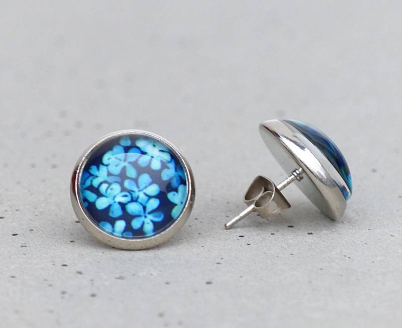 Hortensien Blüten - Ohrstecker Mit Blauen Blütenmuster von Silberglas