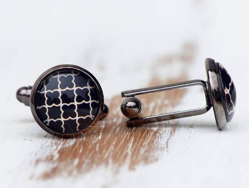 Manschettenknöpfe - Schwarzes Muster von Silberglas