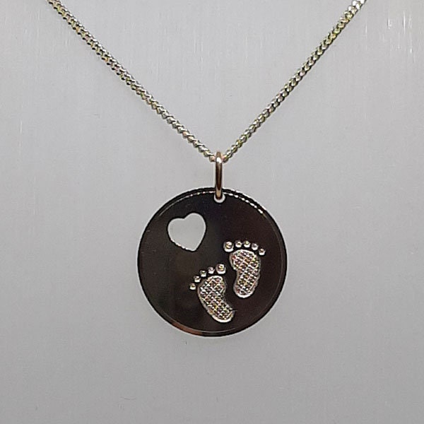 Gravurplatte Babyfüße Mit Ausgestanztem Herz, 925Er Sterling Silber, Persönliche Gravur von Silberpoint