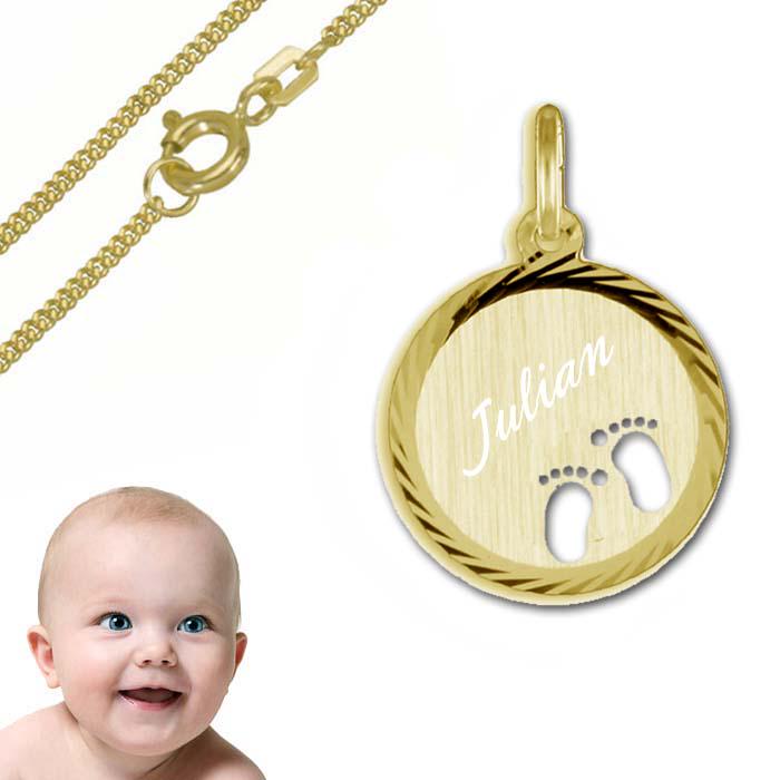 Gravurplatte Mit Ausgestanzten Babyfüßen, Echt Gold333(8Karat, Vergoldeter Silberkette, Persönliche Gravur von Silberpoint