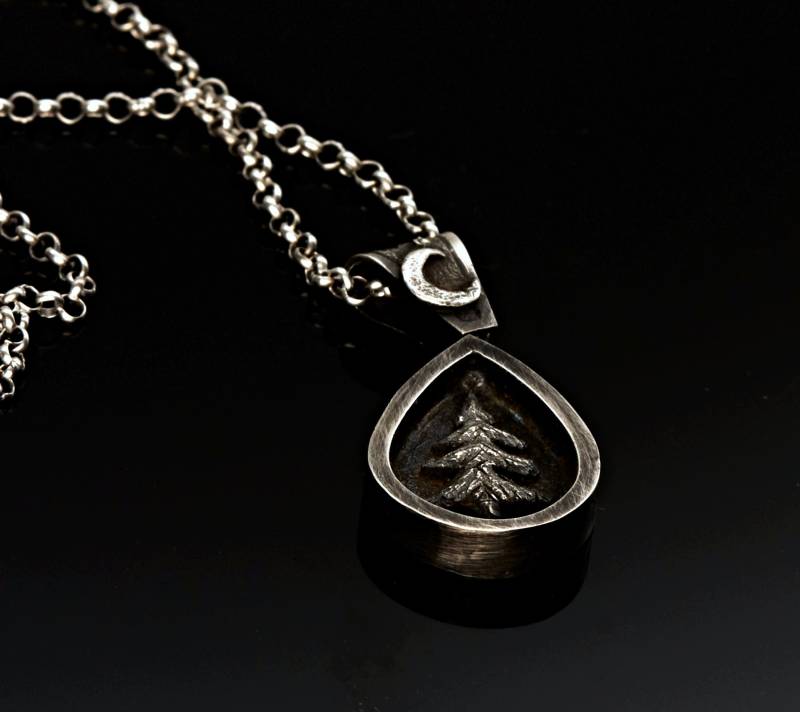 Besonderer Anhänger Mit Tannenbaum-Motiv Und Halbmond-Verzierung Aus 925 Silber Selbst Hergestellt von Silberschweif