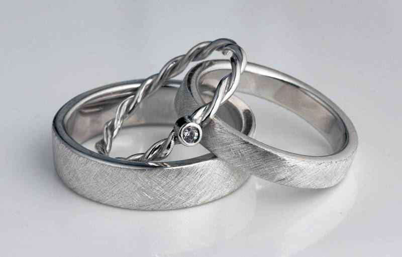 Trauringe Strichmatt Mit Kordelring Und Brillant Eheringe Schlicht Matt Edel Diamant Aus 925 Silber Sterlingsilber von Silberschweif