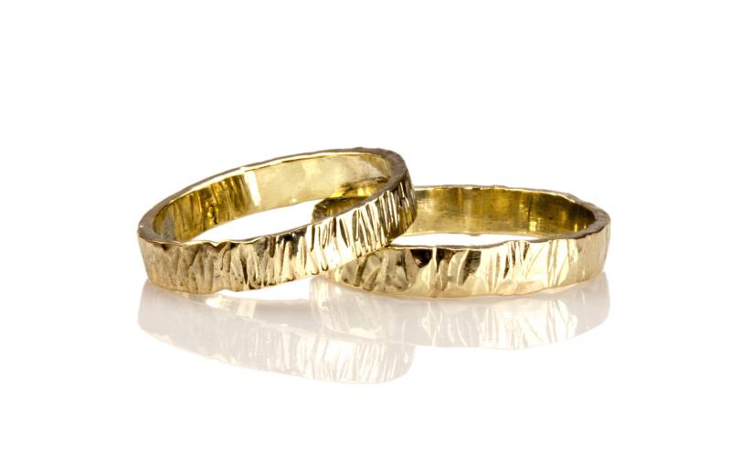 Trauringe Zahn Der Zeit Trauringpaar in 585 Gelbgold von Silberschweif
