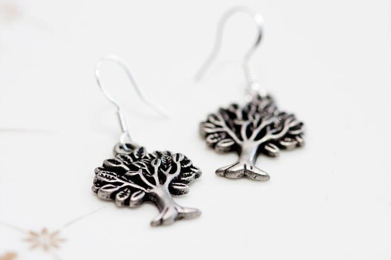 Baum Ohrringe Antiqued Silber Anhänger Sterling Des Lebens Schmuck - E086 von SilentRoses