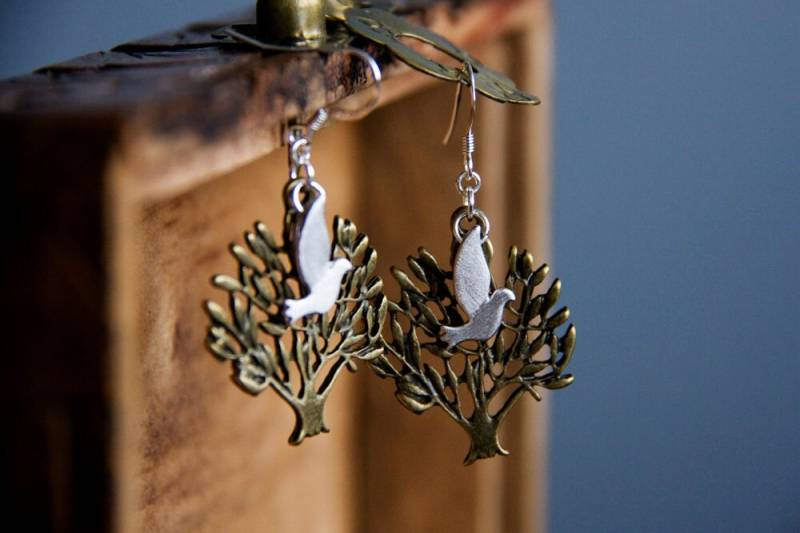 Taubenbaum Ohrringe - Sterling Silber Ohrdrähte, Bronze Vogel Schmuck E303 von SilentRoses