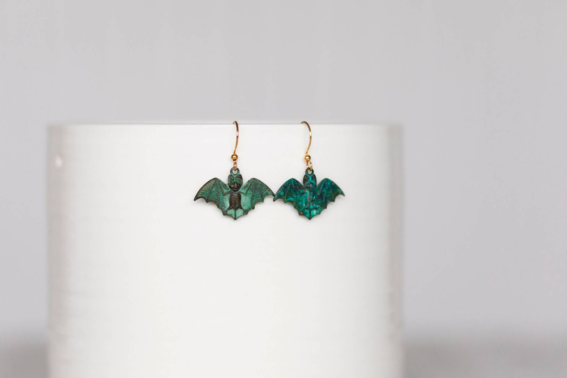 Verdigris Fledermaus Ohrringe - Gothic Vampir Schmuck E278 von SilentRoses