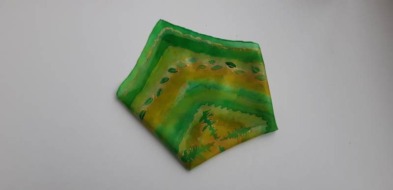 Handbemaltes Seidentuch Für Männer. Grünes Blatt-Design Goldenes Taschentuch. 45 X cm Einstecktuch. Original Design Taschentuch, Geschenk Männer Handbemaltes Seidentuch Für Männer. Grünes Blatt-Design Goldenes Taschentuch. 45 X cm Einstecktuch. Original Design Taschentuch, Geschenk Männer von SilkLetters