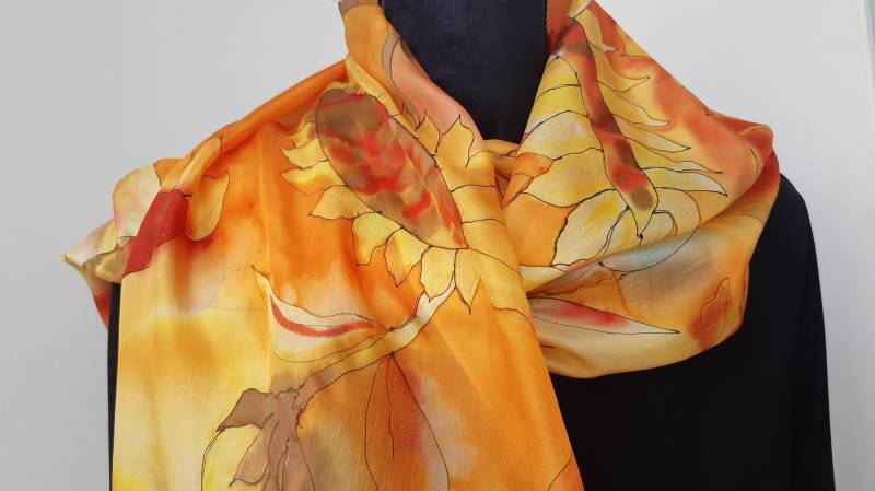 Seidenschal. Sonnenblumen Orange Und Terracotta Handbemalter Seidenschal Für Damen. Fashion Schal Handbemalt. 44 X 15 cm. Ooak Seide Kunst von SilkLetters