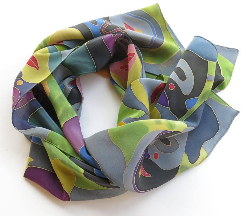 Handbemalter Seidenschal Mehrfarbige Batikkunst, 140 X 33 cm von SilkMood