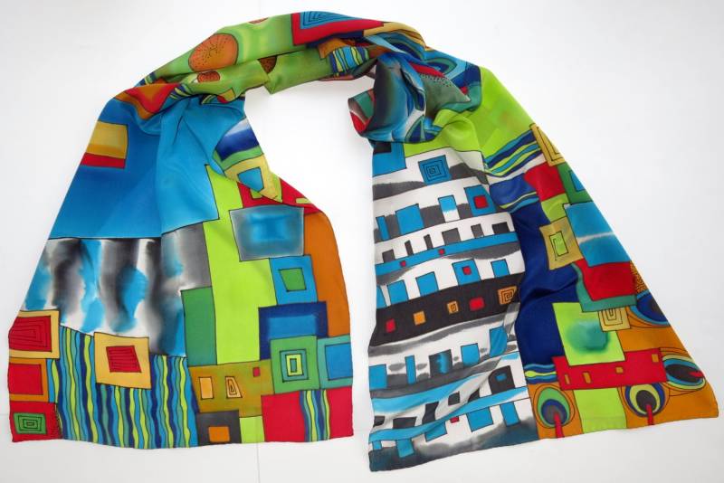 Hundertwasser Seidenschal, Handbemalter Batik-Schal von SilkMood