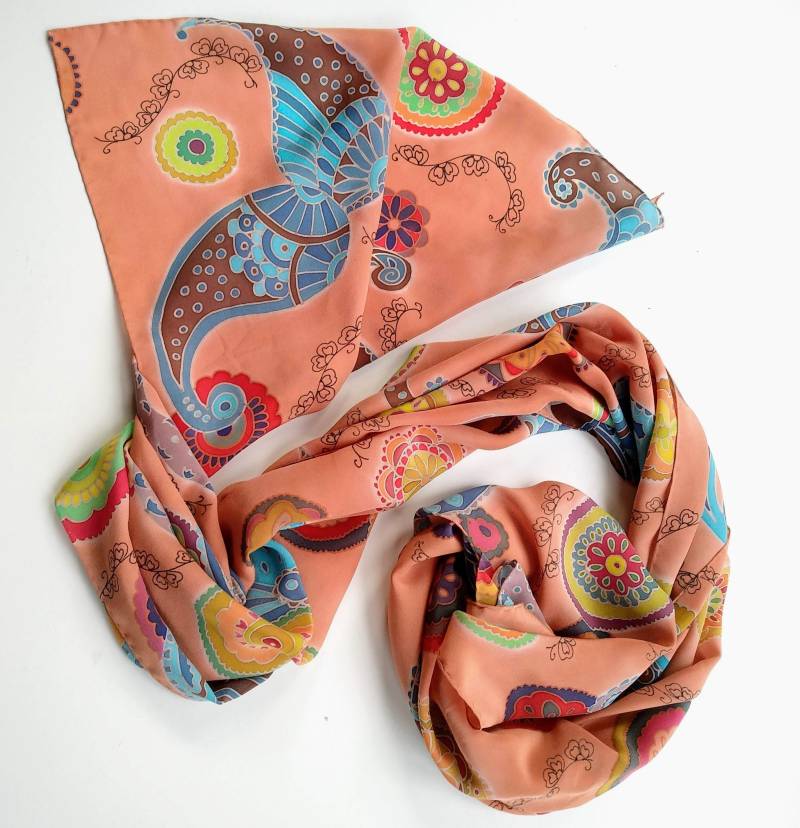 Handbemalter Seidenschal - Paisley Batik Design, Leichter Schal von SilkMood