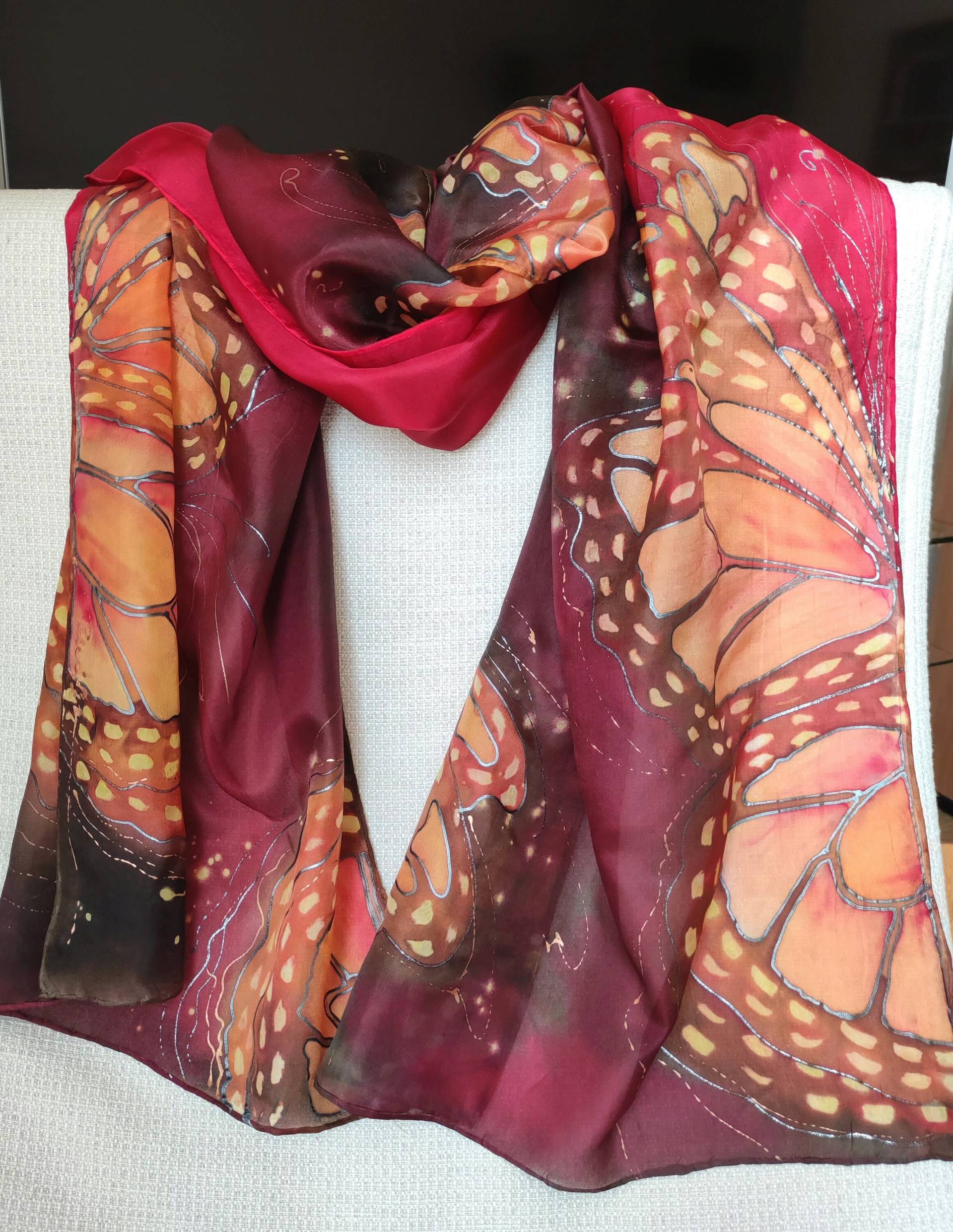 Kunst Schal. Fertig. Schmetterling Schal, Braun Orange Rot Handbemalter Seidenschal Monarch. Geschenkidee Für Mama, Oma. Erdfarben von SilkPaintingWithLove