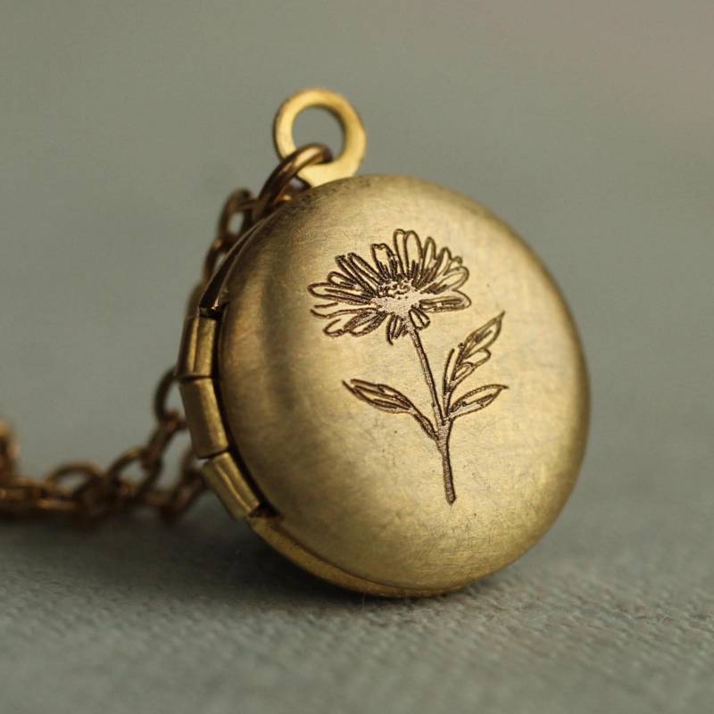 Personalisierte Gravierte Foto Locket Halskette Winziges Gold Geburtsblumen Medaillon, Lkgp-23 von SilkPurseSowsEar