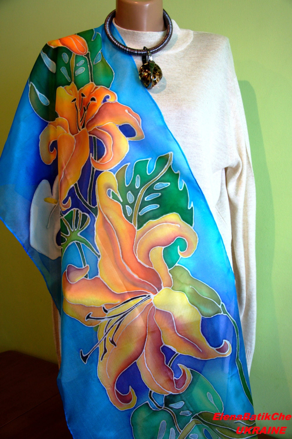 Seidenschal "Lilien" Seidenschal "Lilien" von SilkScarvesElena