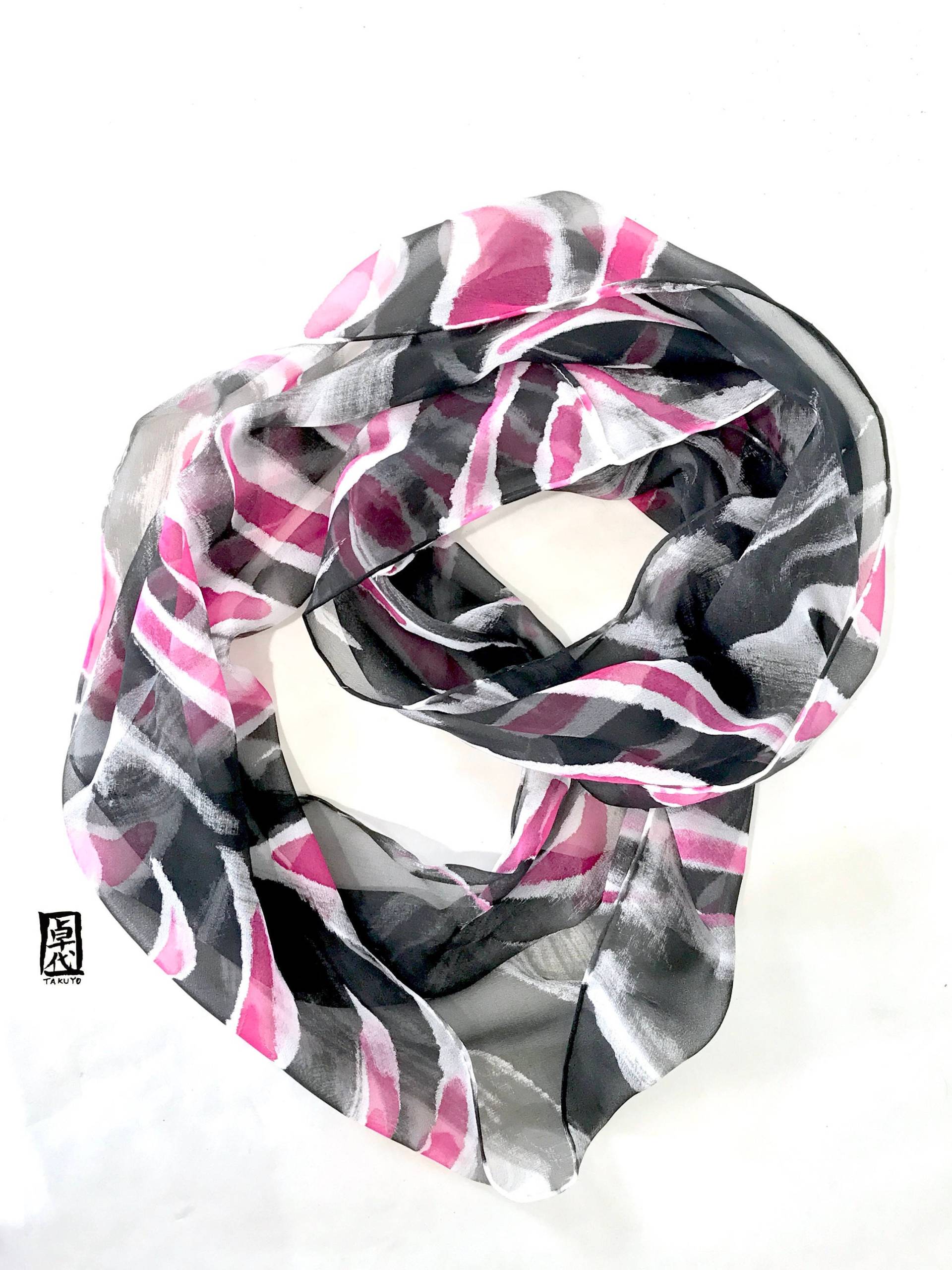 Seide Schal Handbemalt, Infinity Schal, Kreis Schleife Schwarz, Schwarz Chiffon Und Rosa Welle, 11 X 60 Zoll von SilkScarvesTakuyo