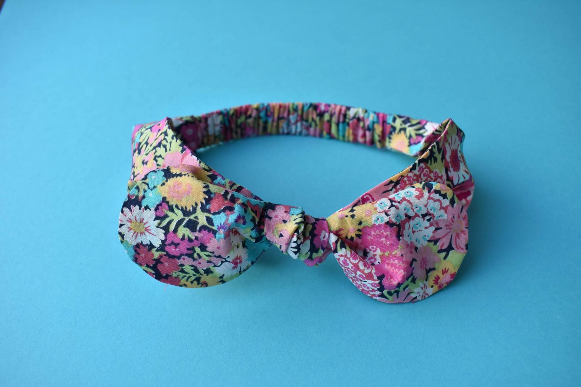 Liberty Stirnband in Floralen Thorpe Druck von SilkandLawn