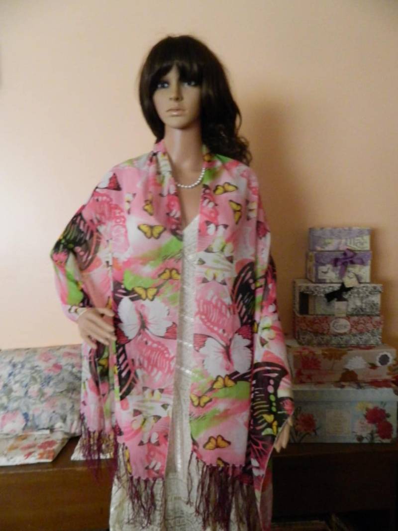 Rosa Schmetterlinge Rosa Schmetterlinge von SilkenToadstool