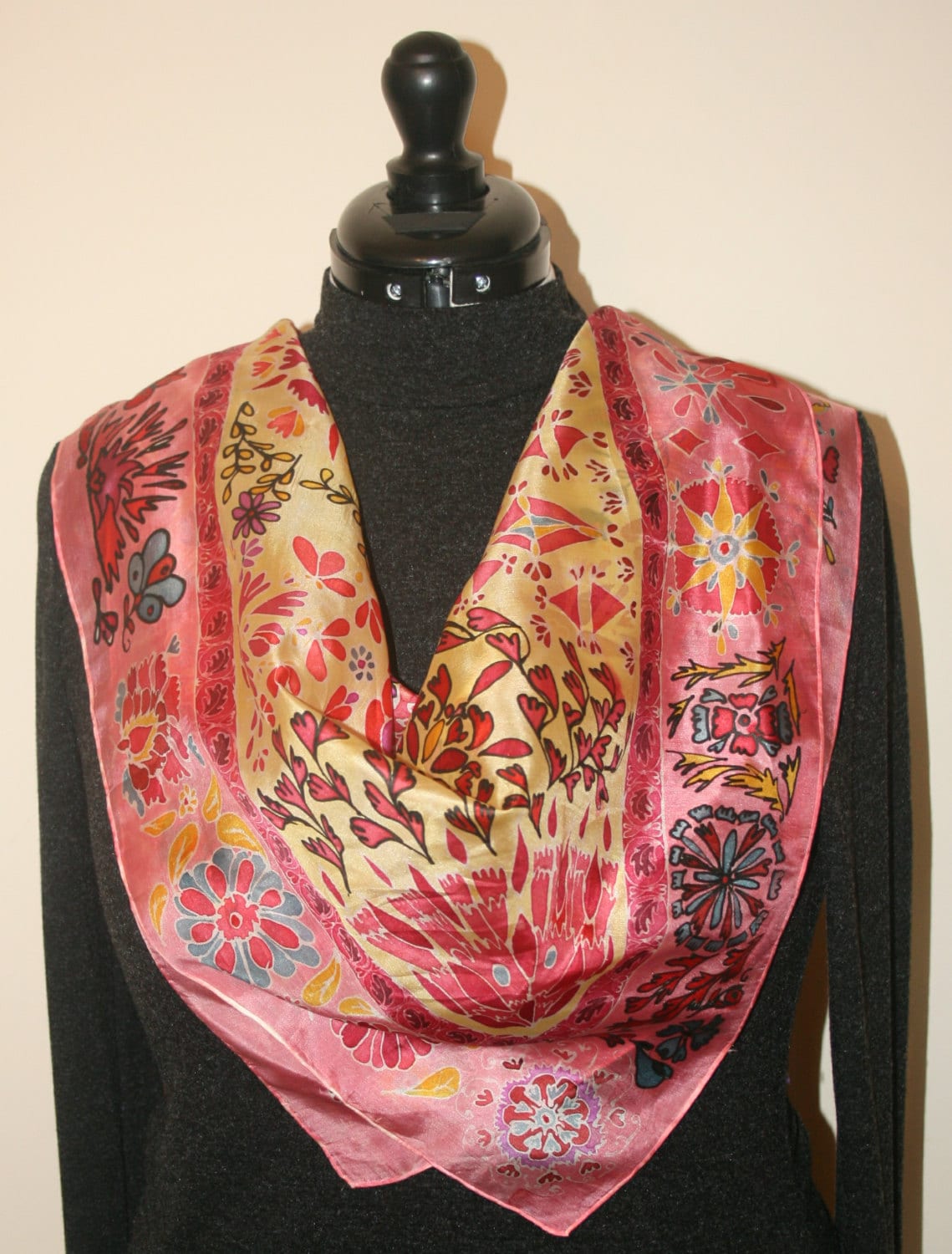 Handbemalter Seidenschal Handbemalter Seidenschal von SilkinDesigns