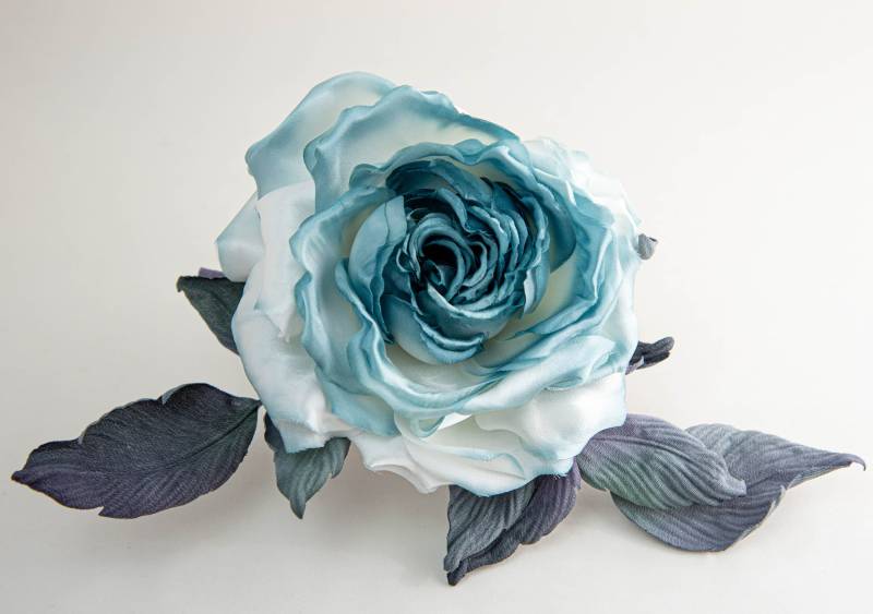 Seidenrosenbrosche Türkisfarbene Blumenbrosche Seidenblumenbrosche von SilkmagicFlowers