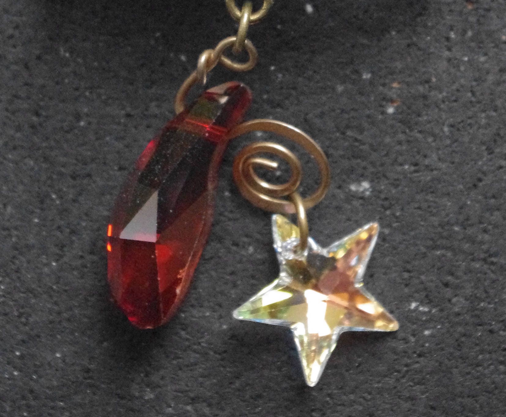 Hübscher Bronze Und Swarovski Schal Ring von SilknSparkles