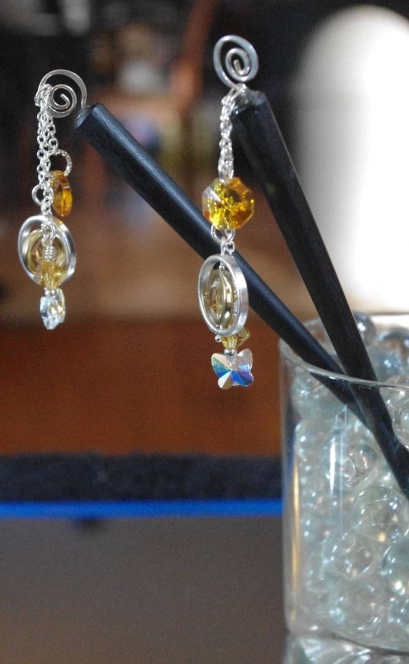 Swarovski Topaz Und Charms Mit Silber Haarstick von SilknSparkles