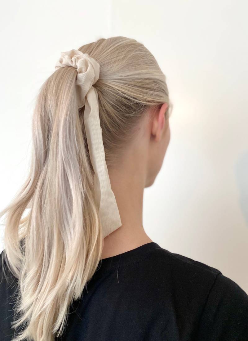 Silky Bunch Scrunchy Scarf von SilkyBunch