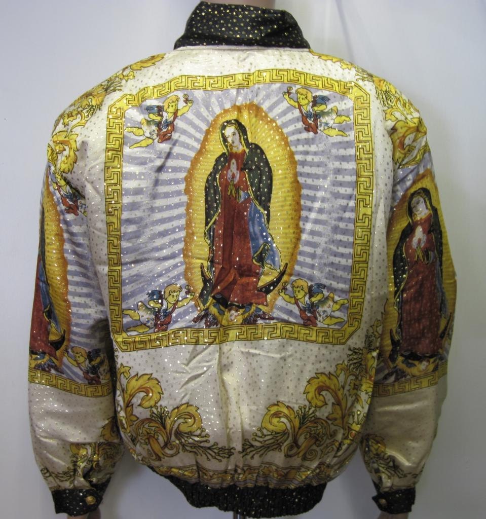 Vintage 90Er Jahre Barock Seide Bomberjacke Stil Unserer Lieben Frau Von Guadalupe Jungfrau Maria Religiös Inspiriert, Gold, Weiß, Größe L, Xl von SilkyFashionShirts