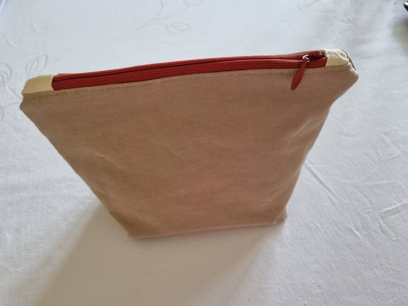 Hand Bestickt Beige Reisetasche Hand Bestickt Beige Reisetasche von SillaBee