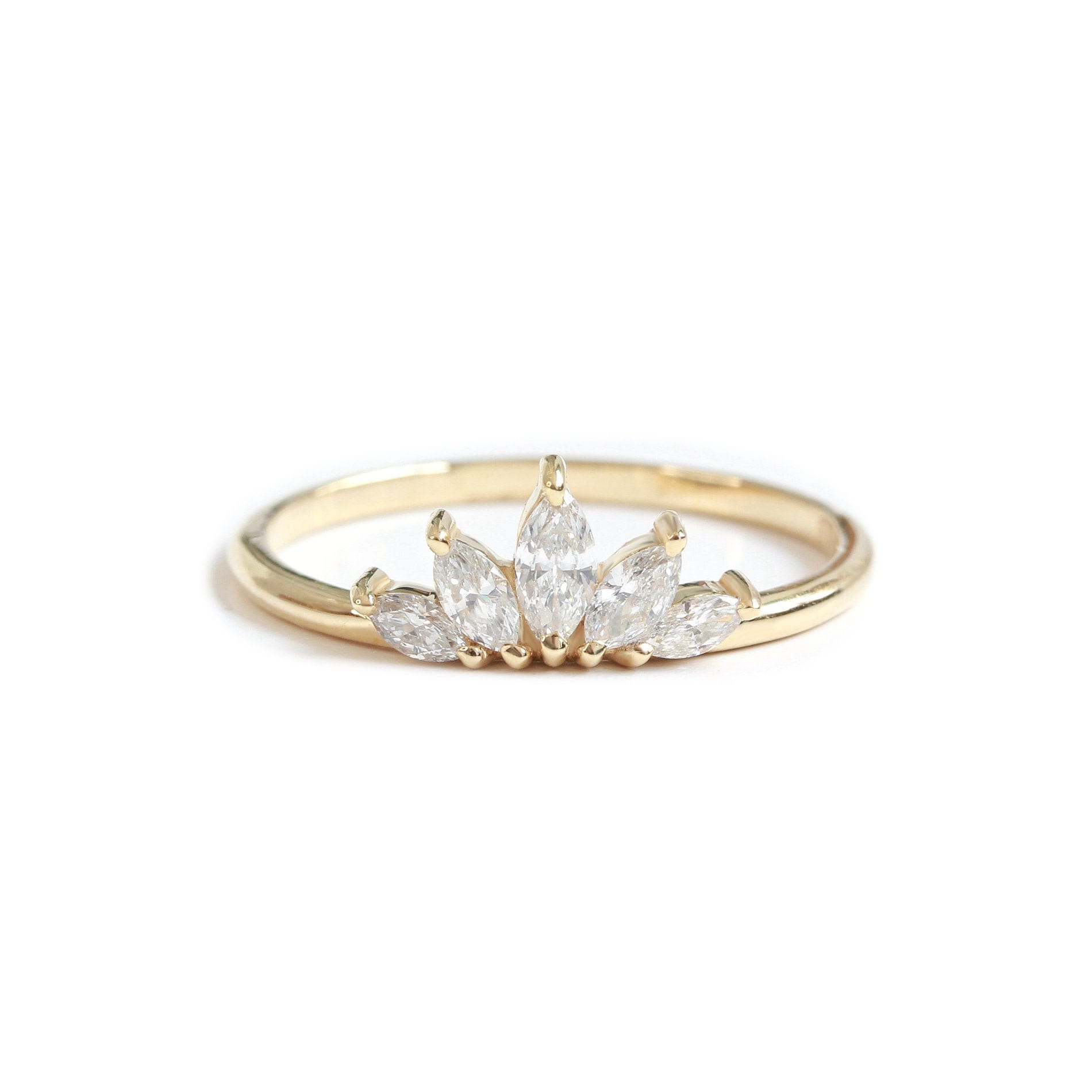 Art Deco Ehering, Naturdiamant Ring, Diamanten Im Marquiseschliff, 14K, 18K Gold Hochzeits-Seitenband, Einzigartiger Diamantring - ""Schwan""" von SillyShinyDiamonds