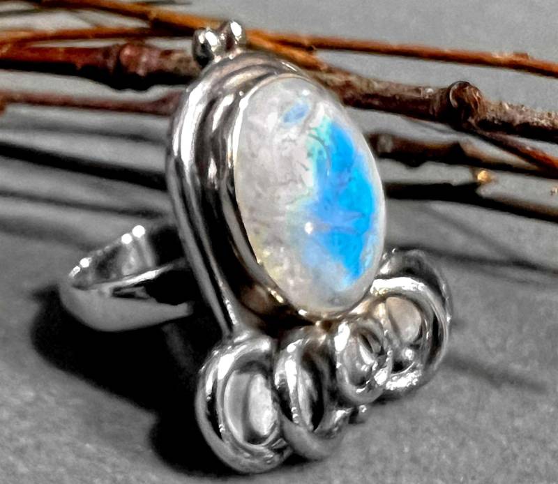 Blue Flash Regenbogen Mondstein Ring 658 Sterling Silber Größe 7 von Silvagem