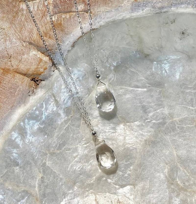 Bergkristall Anhänger Halskette, Angst Relief Kristall, Quarz Schmuck, Heilender Kristall von SilvanaSagan