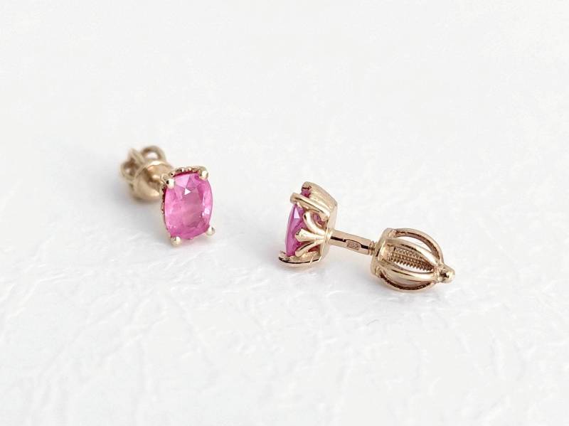 Gold Rubin Ohrstecker Kissenschliff Natürliche Ohrringe Gold Rubin Ohrstecker Kissenschliff Natürliche Ohrringe von Silver8Heart
