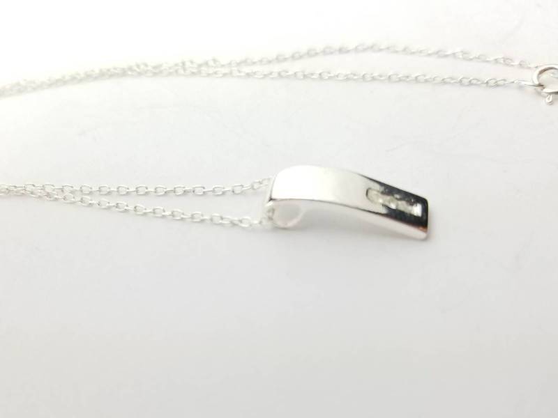 Vintage Sterling Silber Rechteck Modernist Folie Anhänger Charm Halskette Mit 3 Miniatur Klare Edelsteine - 18 Zoll Kabel Gliederkette Vintage Sterling Silber Rechteck Modernist Folie Anhänger Charm Halskette Mit 3 Miniatur Klare Edelsteine - 18 Zoll Kabel Gliederkette von SilverAppleGalleries