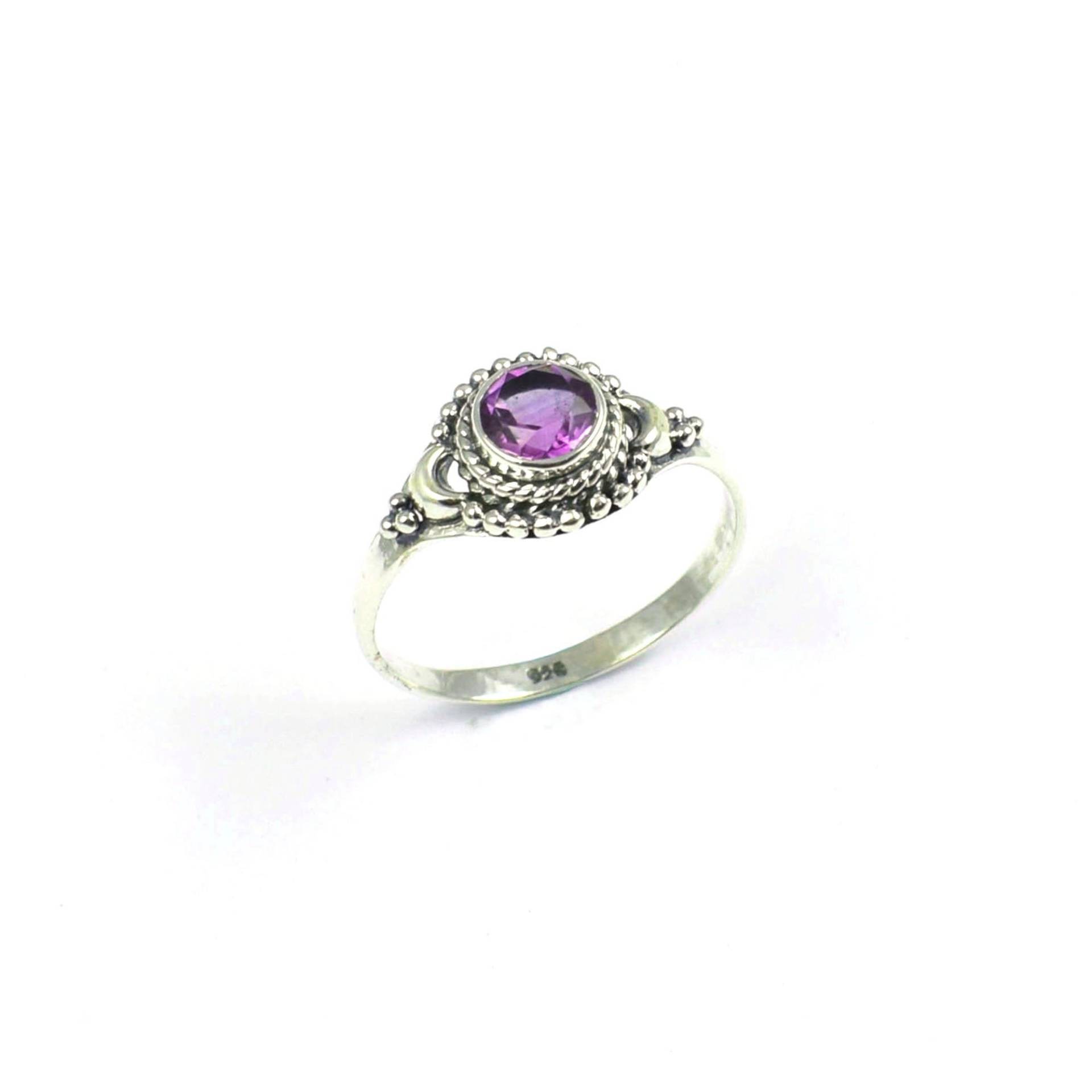 925 Sterling Silber Ring, Runder Amethyst Ring, Handgefertigter Ring, Brithstone Ring, Versprechen Ring, Frauen Ring von SilverArtisanJewels
