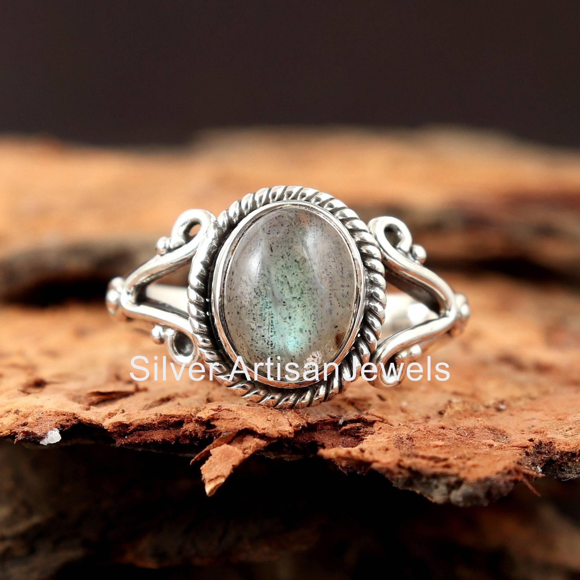 Natürlicher Blauer Labradorit Ring, Runder 925 Silber Feuer Edelstein Frauen Boho Geschenkidee, Gold Ring von SilverArtisanJewels