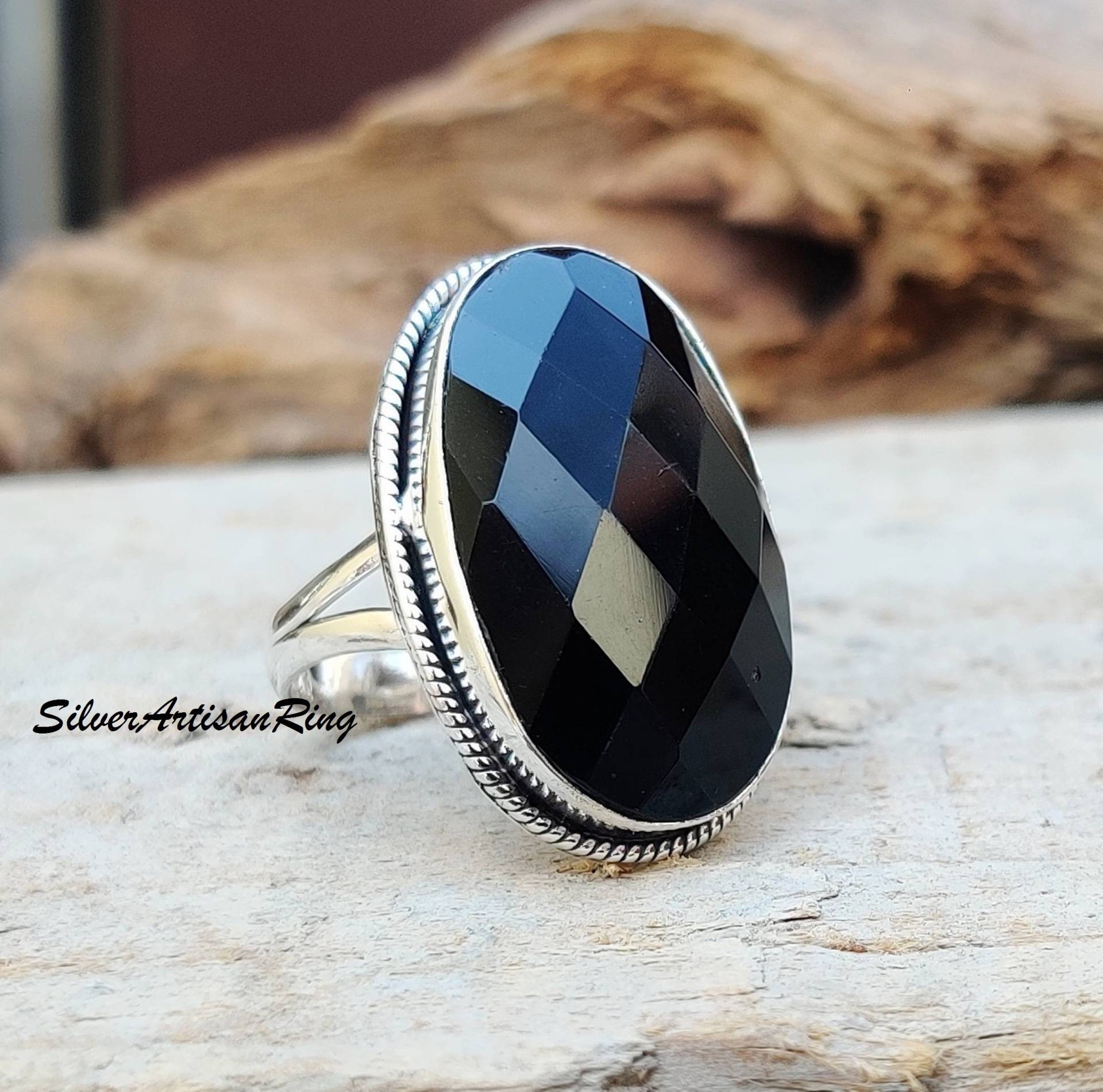 Black Onyx Ring, 925 Sterling Silver Ring , Handmade , Silver Jewelry , Gemstone Unique Dainty Birthday Gift Black Onyx Ring, 925 Sterling Silver Ring , Handmade , Silver Jewelry , Gemstone Unique Dainty Birthday Gift von SilverArtisanRing