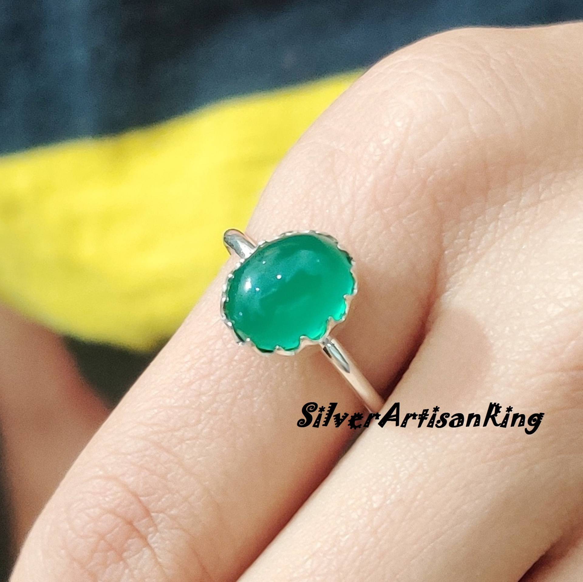 Green Onyx Ring, 925 Sterling Silver Oval Ring , Handmade , Beautiful Designer Stone Color von SilverArtisanRing