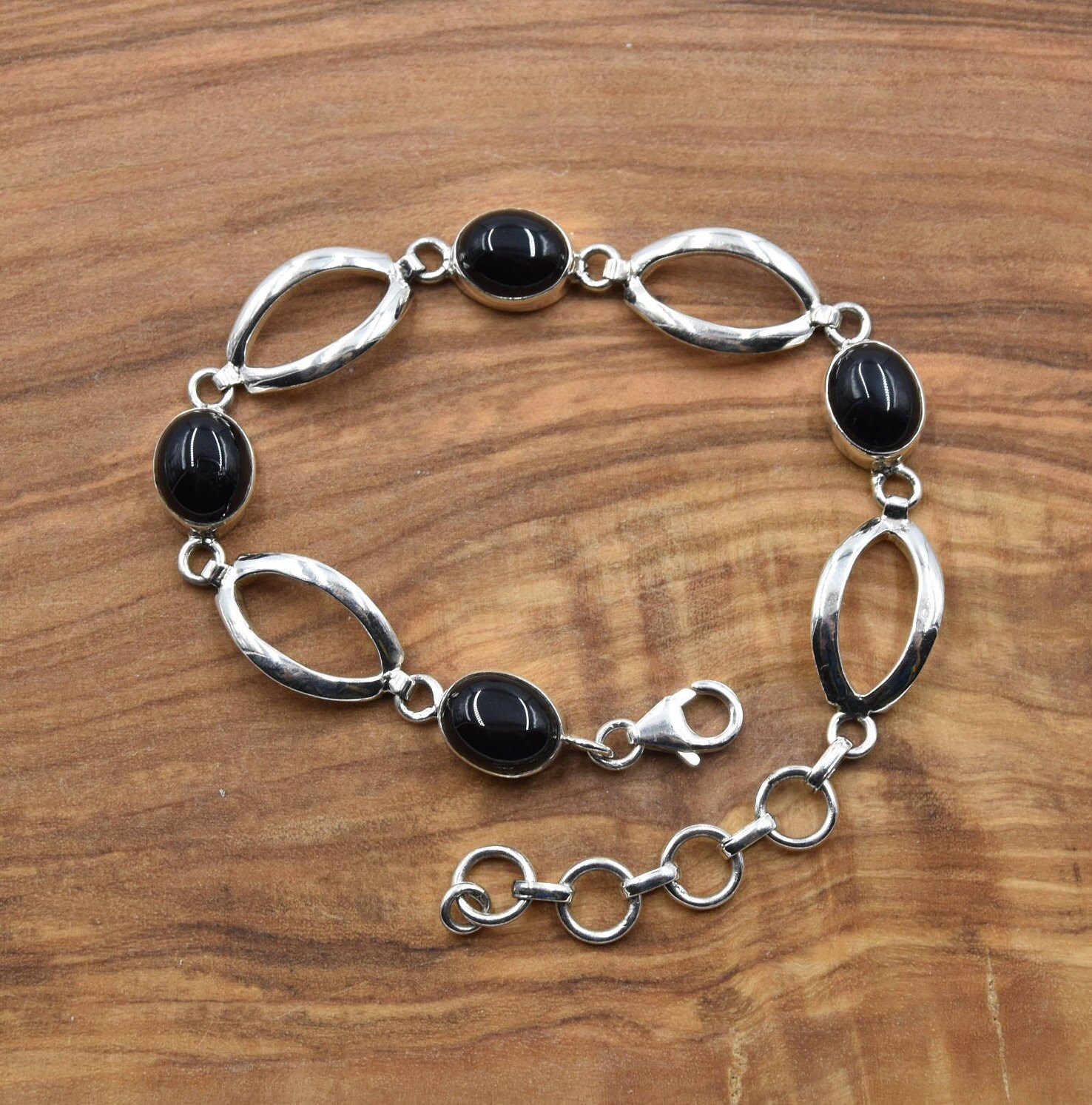 Echtes Schwarzes Onyx-Armband, Besetzt Mit 925Er Sterlingsilber - Kostenloser Versand Nach Kanada Und in Die Usa von SilverBeachJewels