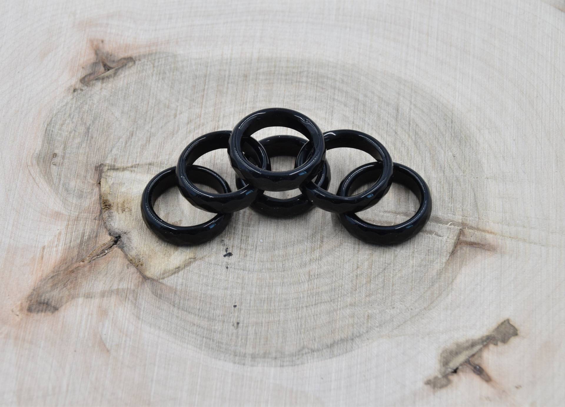 Facettierter Natürlicher Schwarzer Achat-Unisex-Ring von SilverBeachJewels