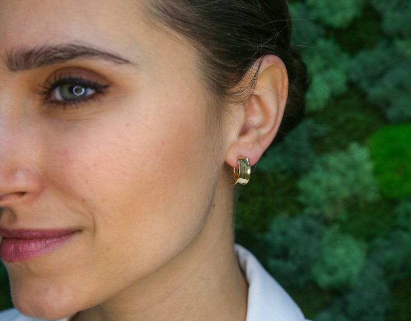 Große Gold Ohrringe, Schlichte Vergoldete Halb Hoop Ohrstecker, Vermeil von SilverByAdina