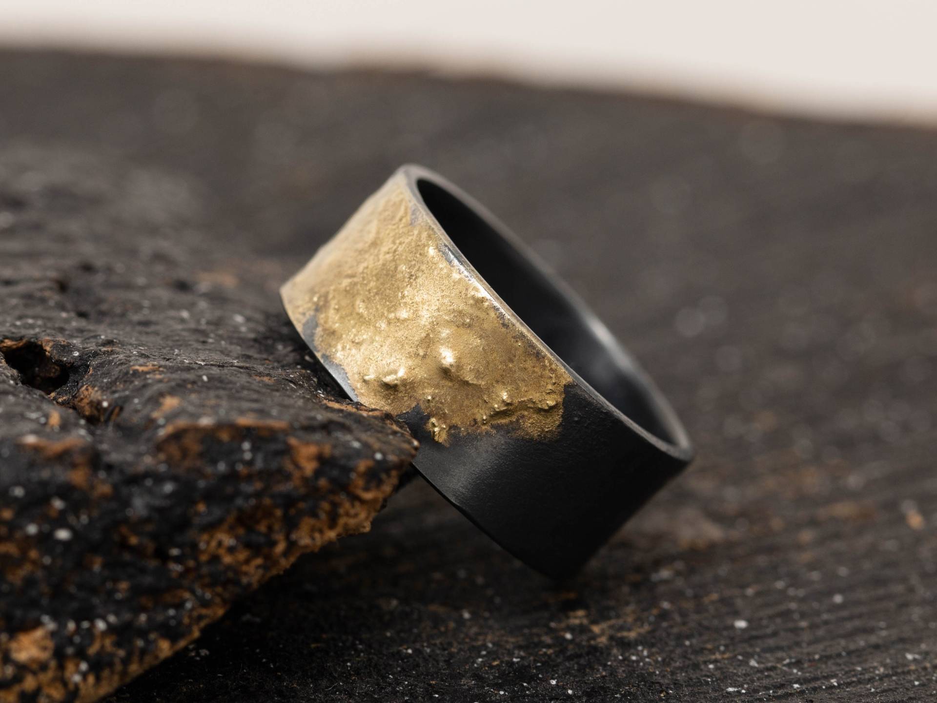 8mm Sterling Silber & 24K Gold Keum Boo Rustikaler Ring, Herren Einzigartiger Ehering, Versprechensring, Geschenk Für Ihn, Sie von SilverCaveDesigns