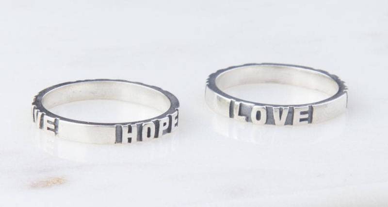 Glaube, Liebe, Hoffnung, Sterling Silber Band Ring - Inspirierendes Wort Glaube, Liebe, Hoffnung, Sterling Silber Band Ring - Inspirierendes Wort von SilverCharmsInc