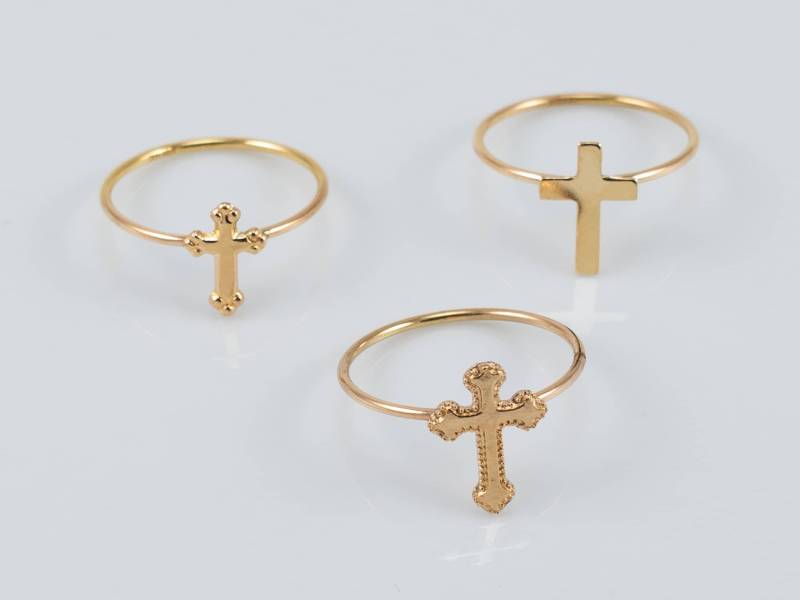 Gold Gefüllter Stapelbarer Kreuzring, Größe 6, 7 Und 8, Religionsring, Religiöser Stapelring, Zierlicher Goldring, cm259R Gold Gefüllter Stapelbarer Kreuzring, Größe 6, 7 Und 8, Religionsring, Religiöser Stapelring, Zierlicher Goldring, cm259R von SilverCharmsInc