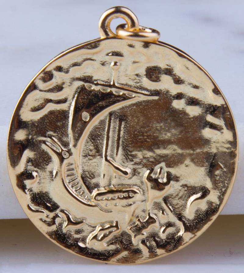 Mittelalterliches Schiff Vergoldet Auf Silbermünze, Medaillon Anhänger Scheibe, Sterling Silber, Großer Vergoldeter Münzanhänger - Vc50 Mittelalterliches Schiff Vergoldet Auf Silbermünze, Medaillon Anhänger Scheibe, Sterling Silber, Großer Vergoldeter Münzanhänger - Vc50 von SilverCharmsInc
